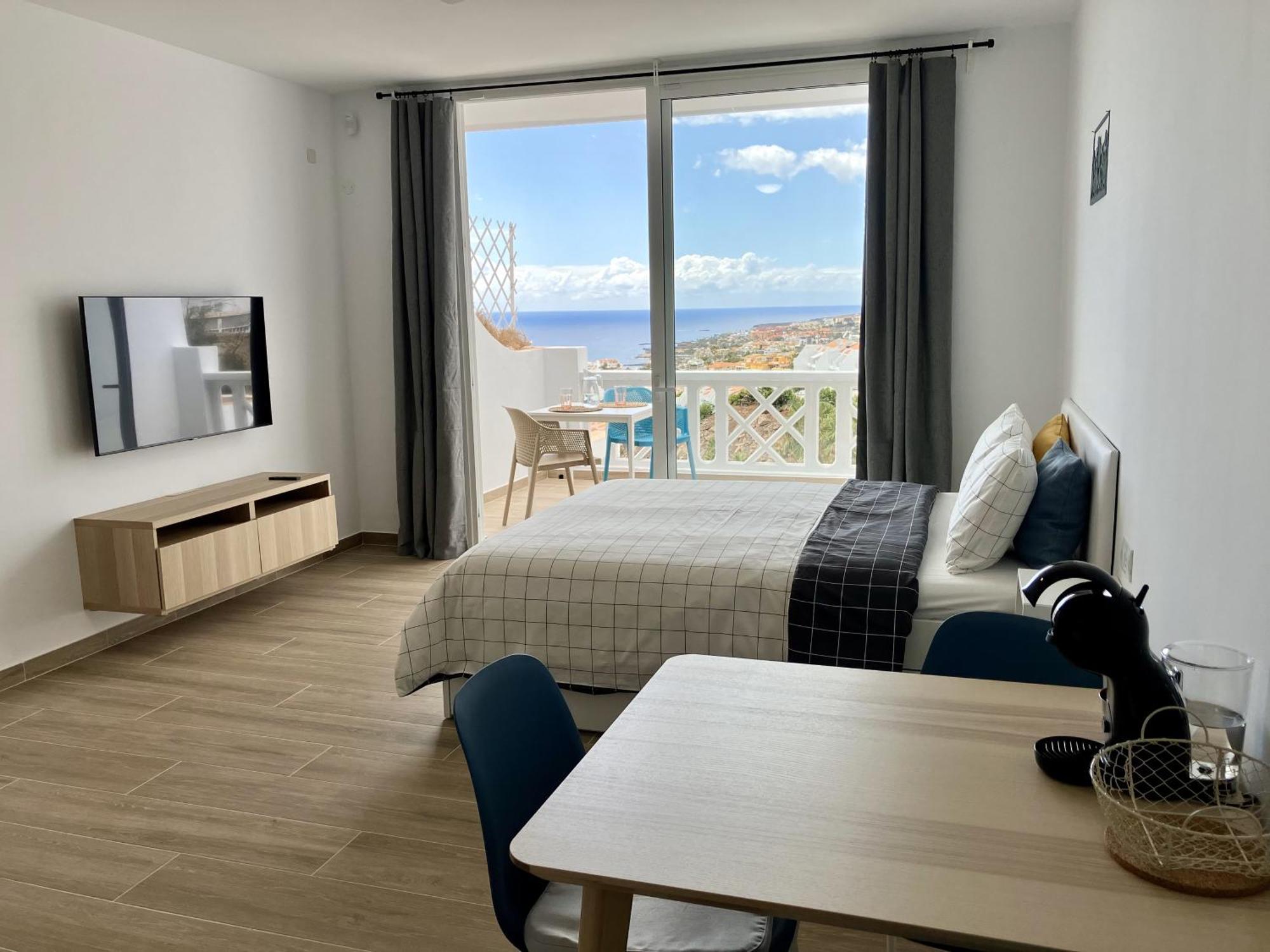 Costa Adeje - Modern Apartment With Terrace Views Of Ocean & Sunset Екстер'єр фото